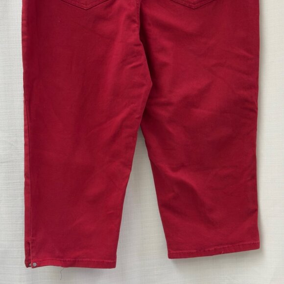 NWT -Gloria Vanderbilt Amanda Capri Jeans - 16 - Picture 4 of 9